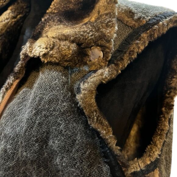 Maksar Faux Fur hooded sleeveless vest ladies medium plush teddy layering piece - Picture 12 of 12